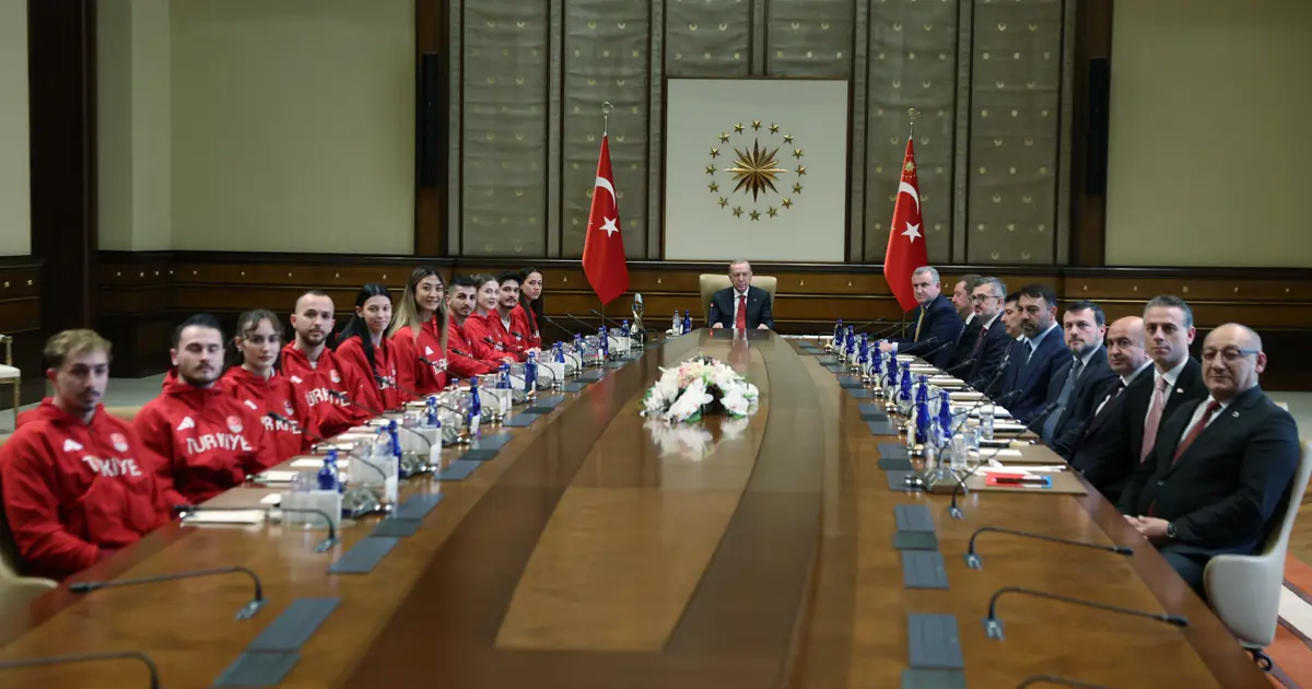 Cumhurbaşkanı Erdoğan'dan Başarılı Sporculara Külliye'de Kabul