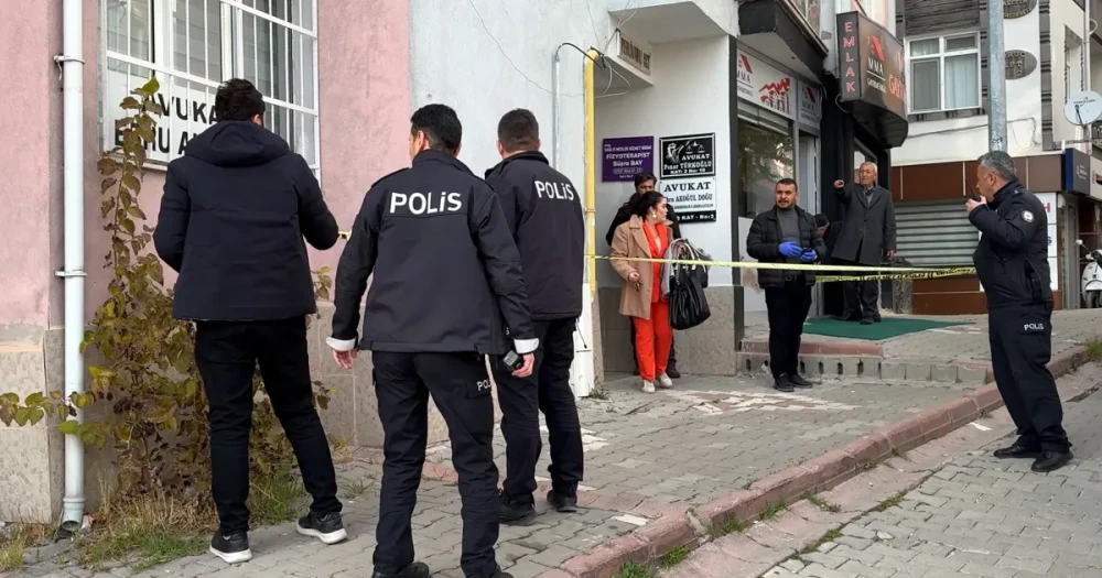 Boşanma Sürecindeki Kadına Kayınpederinden Kanlı Saldırı: Kız Kardeşi Hayatını Kaybetti
