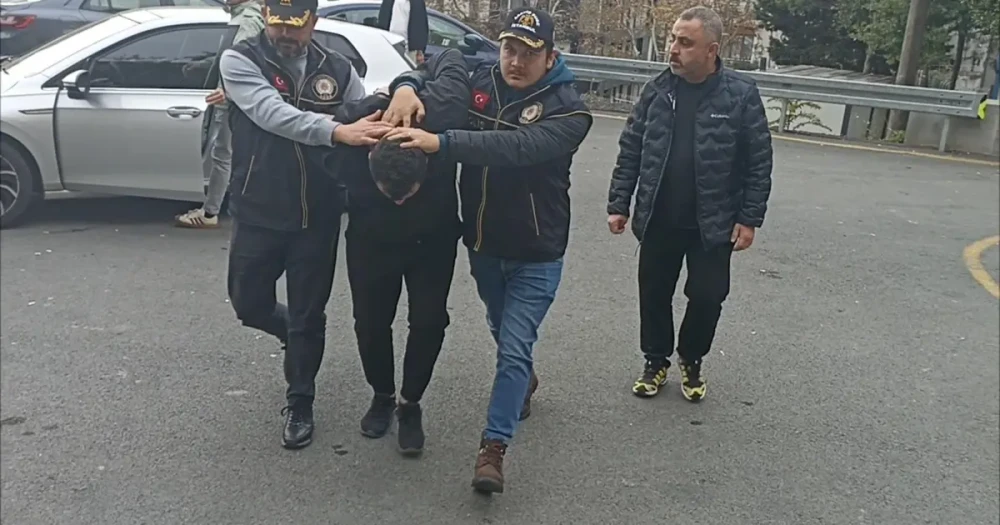 Uygulamadan Kaçan Sürücünün Çarptığı Kadın Hayatını Kaybetti