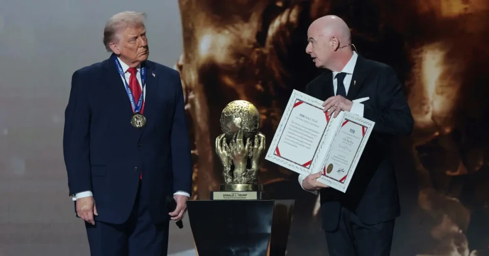 Trump'a Tarihi "FIFA Barış Ödülü" Takdim Edildi
