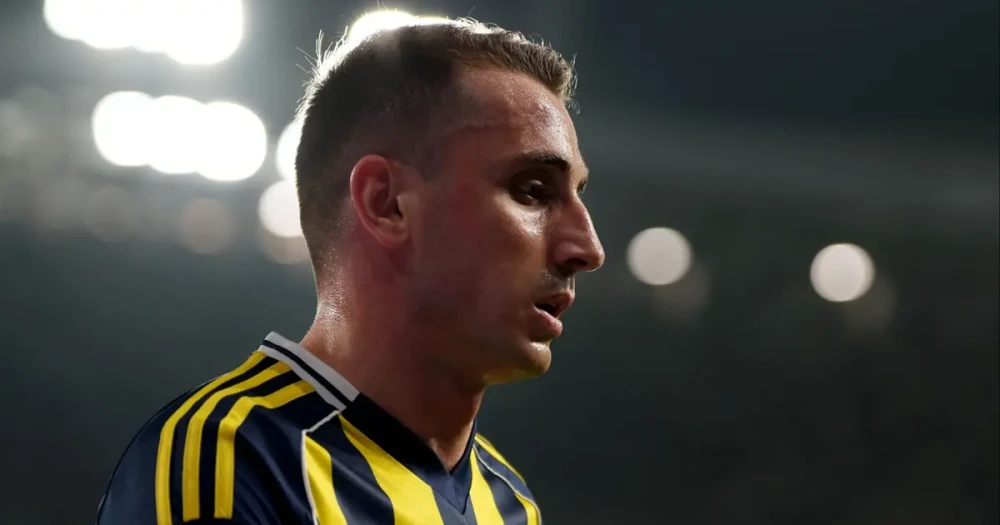Kerem Aktürkoğlu'ndan Fenerbahçe Taraftarına Özür: "Daha Akıllı Olmalıyız"