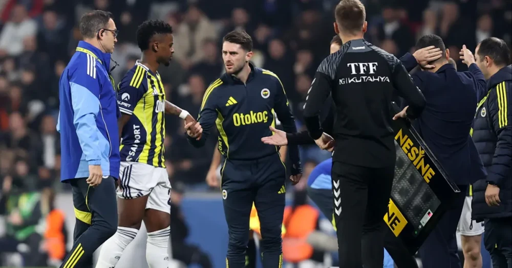 Fenerbahçe'de Nelson Semedo Şoku: Sağ Arka Adalede Kısmi Yırtık