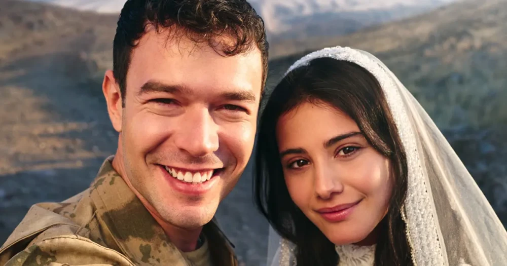 Sevdiğim Sensin Dizisinin Afişi Göz Kamaştırdı: Aytaç Şaşmaz'dan İlk Açıklamalar