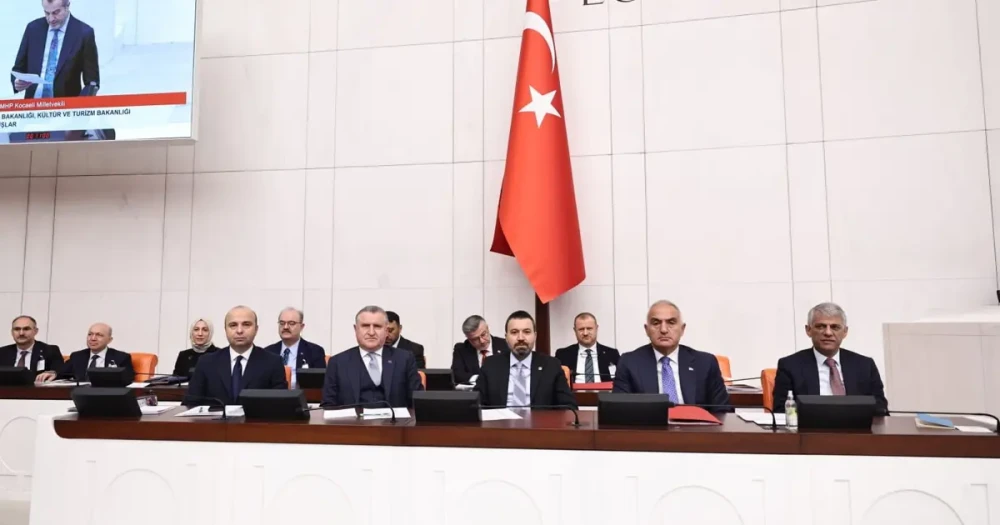 Kültür ve Turizm Bakanı Ersoy: 2025 Yıl Sonu Hedefi 64 Milyar Dolar