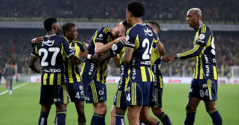 Fenerbahçe, Konyaspor Karşısında Galibiyet Arayacak: Zirve Yarışında Kritik Maç