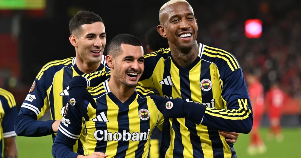 Fenerbahçe'de Sürpriz İlk 11: Konyaspor Karşısında Kadroda Değişiklikler
