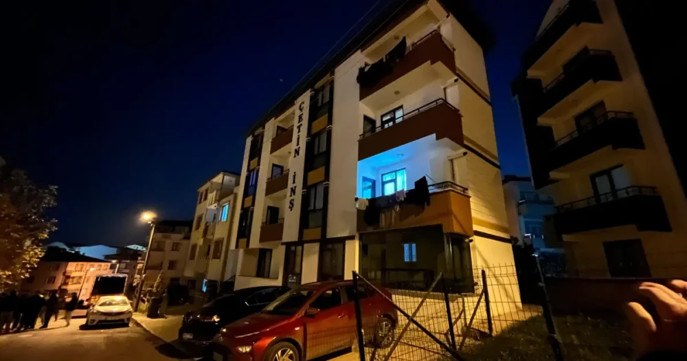 Kocaeli'de 16 Yaşındaki Genç Kız Odasında Ölü Bulundu