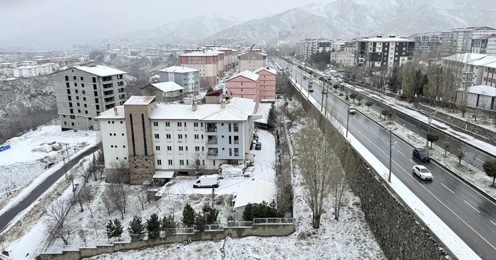 Bitlis'te Okullar Bir Günlüğüne Tatil Edildi
