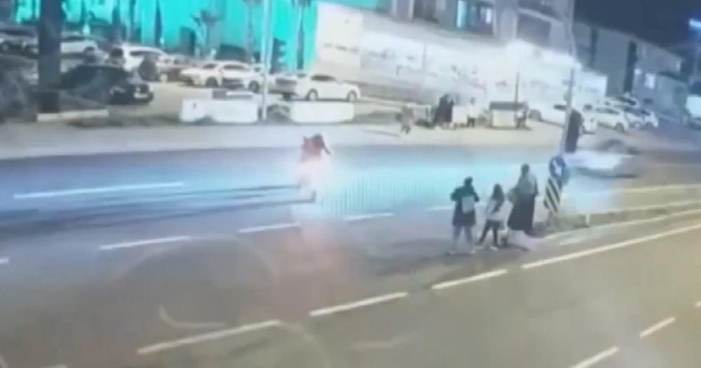 İzmir'de Hız Felaketi: Bir Can Daha Kayboldu, Bakan Yerlikaya Trafik Kültürü Çağrısı Yaptı