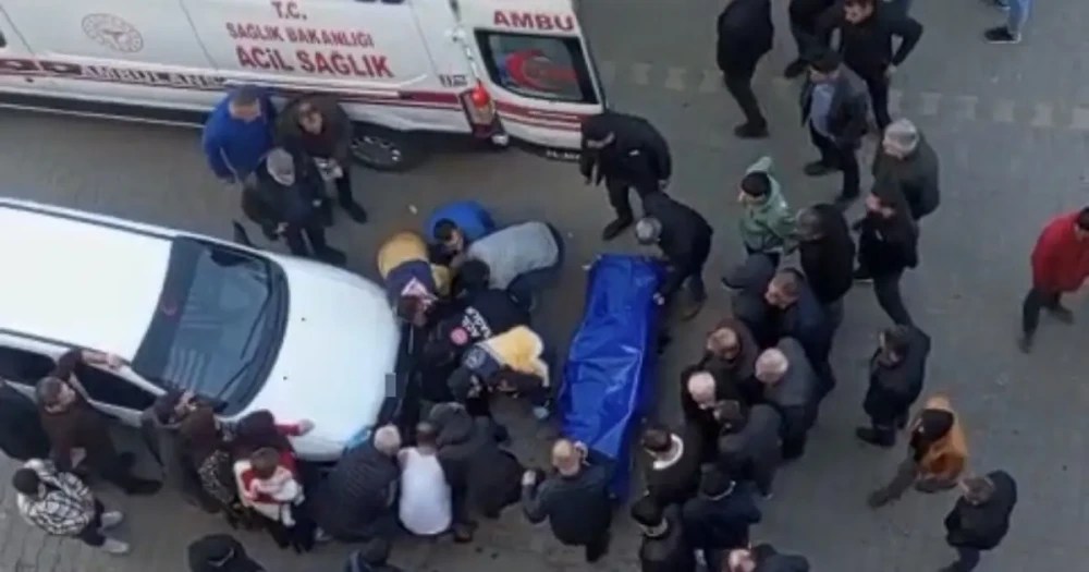 Boşanma Aşamasındaki Eşini Çocuğunun Gözü Önünde Katletti