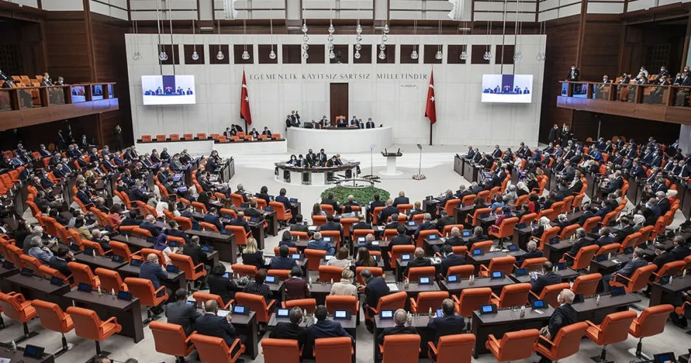 TBMM Dilekçe Komisyonu'na Binlerce Talep Ulaştı: Annelik İzni, Askerlik ve Çalışma Saatleri Gündemde