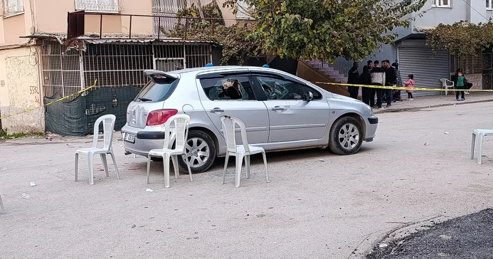 Sokak Düğününde Kanlı Çatışma: Bir Ölü, Bir Ağır Yaralı