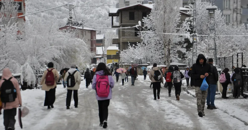 Meteoroloji'den Kritik Uyarı: Kar, Sağanak ve Don Geliyor!