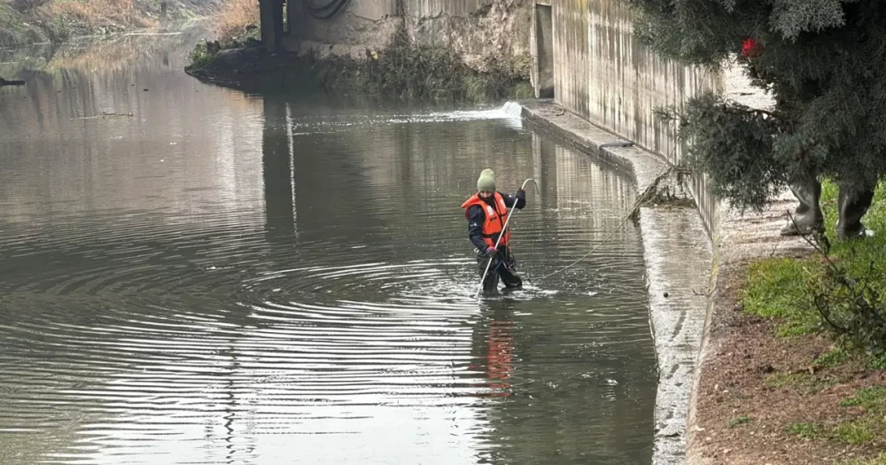 Kayıp Öğretmen Porsuk Çayı'nda Aranıyor: Geniş Çaplı Kurtarma Operasyonu Başlatıldı