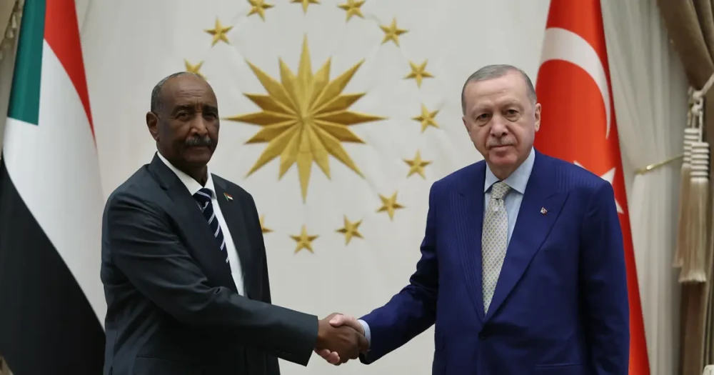Cumhurbaşkanı Erdoğan ve Sudan Egemenlik Konseyi Başkanı Burhan'dan Önemli Görüşme