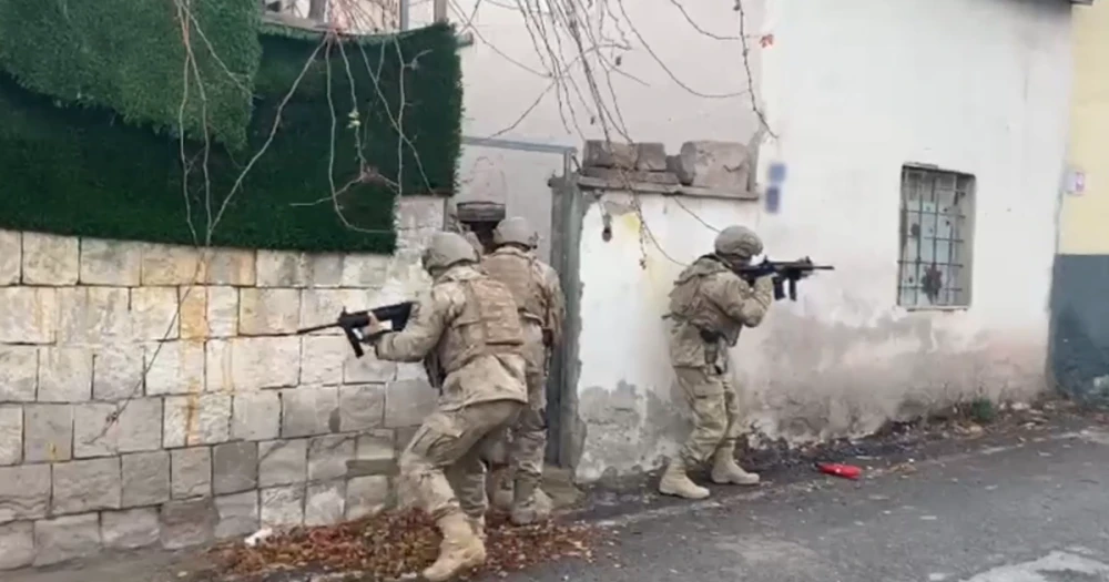 MİT ve Emniyet'ten Ortak Operasyon: Yılbaşı Eylemi Planlayan DAEŞ'li Terörist Yakalandı