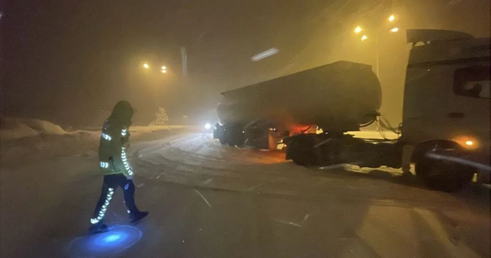 Bolu Dağı'nda Ağır Tonajlı Araçlara Geçiş Yasağı