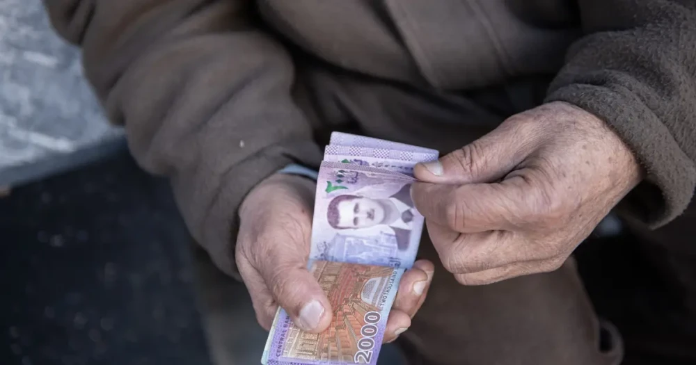 Suriye'de Yeni Para Dönemi: İki Sıfır Atıldı