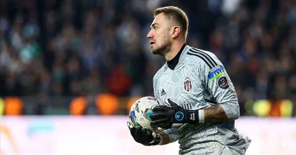 Mert Günok 9 Yıl Sonra Fenerbahçe'ye Dönüyor