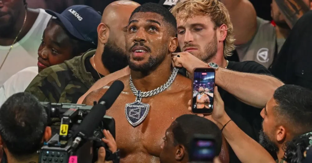 Anthony Joshua Trafik Kazası Atlattı: Spor Dünyasında Şok