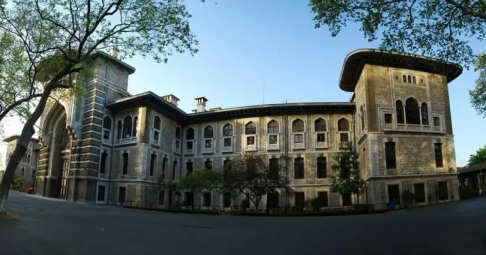 İstanbul Erkek Lisesi'nde Yaşanan Olaylarda Öğrenci Cezaları Belli Oldu