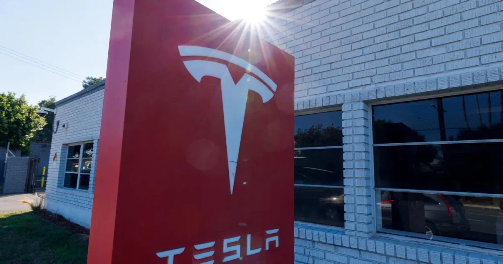 Tesla Tahtını Kaptırdı: BYD Elektrikli Araç Pazarında Liderliğe Yükseldi