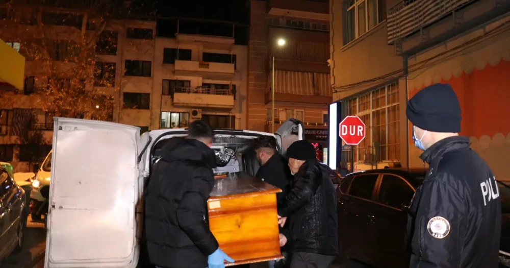 93 Yaşındaki Kadın, Evinde Çıkan Yangında Hayatını Kaybetti