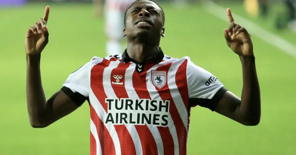 Fenerbahçe'den İlk Transfer Hamlesi: Sözleşmesi Feshedilen Yıldız Kadroya Katılıyor