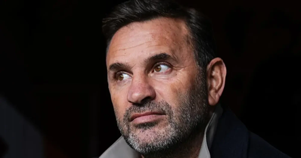 Galatasaray'da Ayrılıklar ve Transfer İddiaları: Okan Buruk'tan Açıklamalar