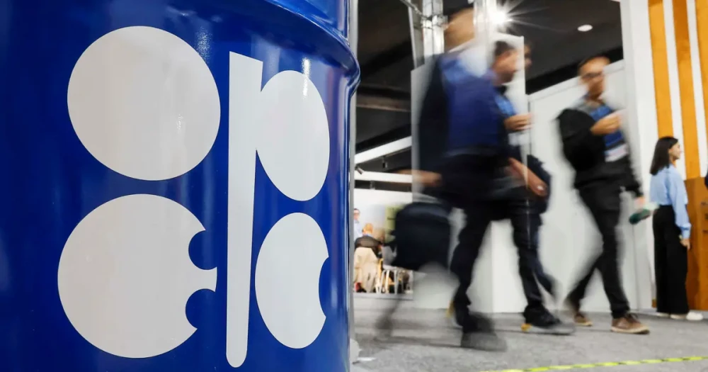 Maduro'nun Durumu Petrol Piyasalarında Belirsizlik Yarattı: OPEC+ Satışları Durdurma Kararı Aldı