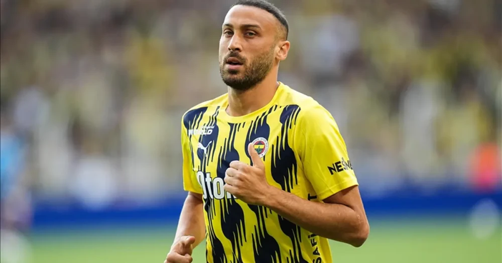 Fenerbahçe'de Transfer Hareketliliği: Yeni İsimler ve Ayrılıklar Kapıda