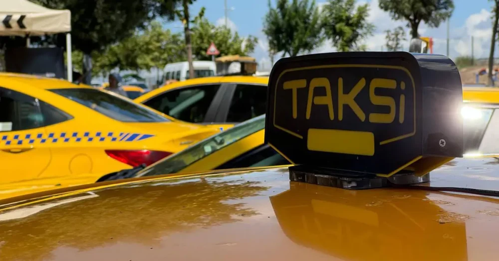 Taksilerde Yeni Dönem: Kartlı Ödeme ve Fiş Zorunluluğu Geliyor