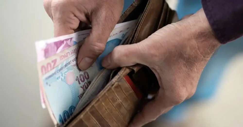 En Düşük Emekli Maaşı Açıklandı: Yeni Tutar Ne Kadar Oldu?