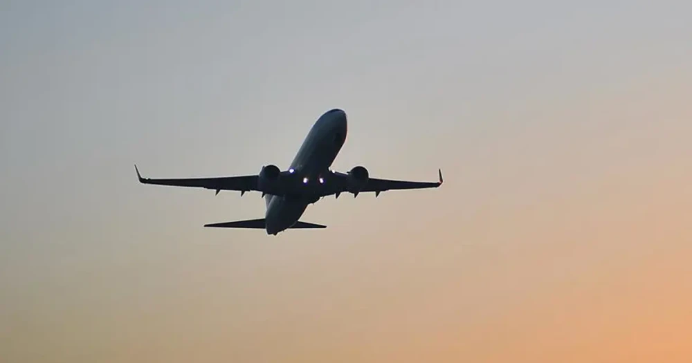 İran'daki Gelişmeler Uçuşları Durdurdu: THY, AJet ve Pegasus Seferleri İptal Etti