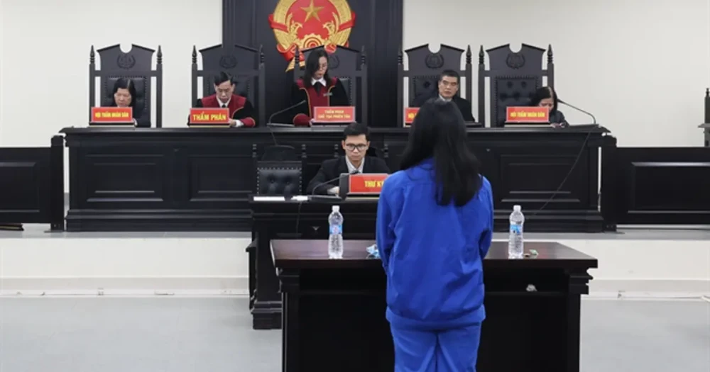 Vietnam'da Banka Yöneticisine Milyon Dolarlık Dolandırıcılıktan Müebbet Hapis Cezası