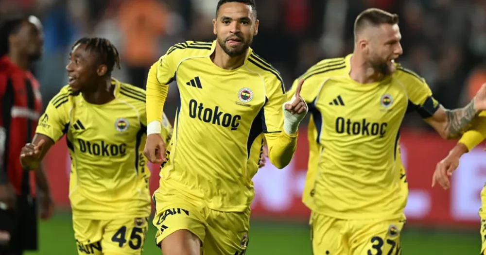 Fenerbahçe'de Youssef En-Nesyri İçin Premier Lig Yolu Açılıyor