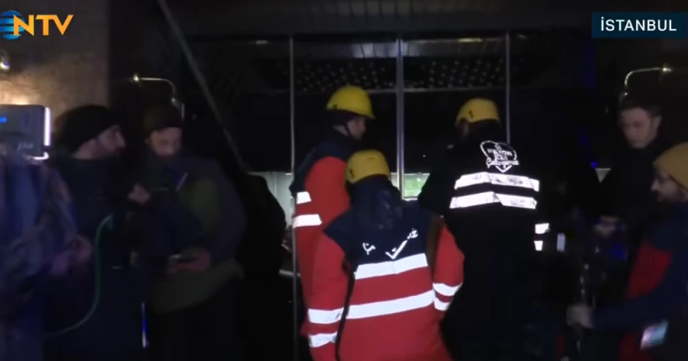 Bebek Otel'de Kaçak Yapılar Yıkılıyor: Yıkım Başladı
