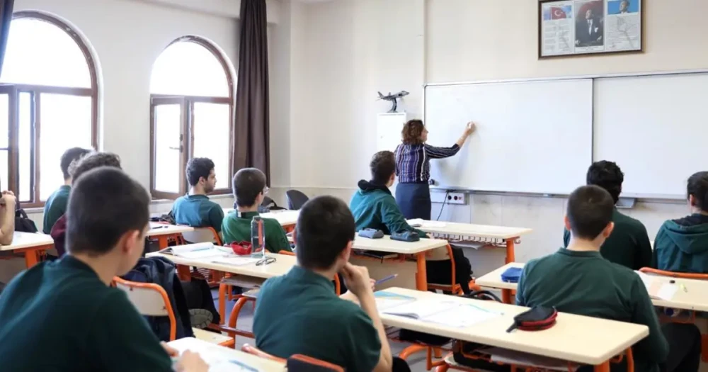 Ortaokul ve Lisede Yıl Sonu "Gelişim Raporu" Dönemi Başlıyor