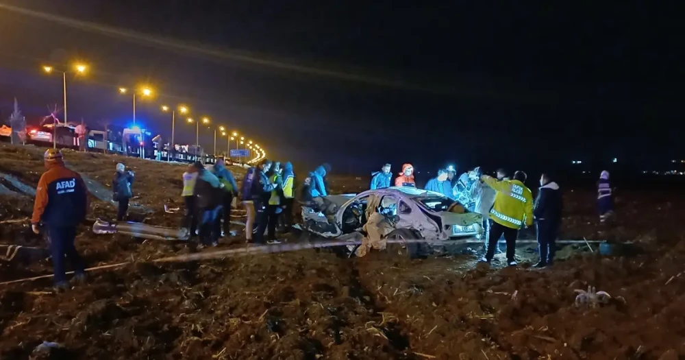 Batman'da Korkunç Kaza: 3 Can Kaybı, 3 Yaralı
