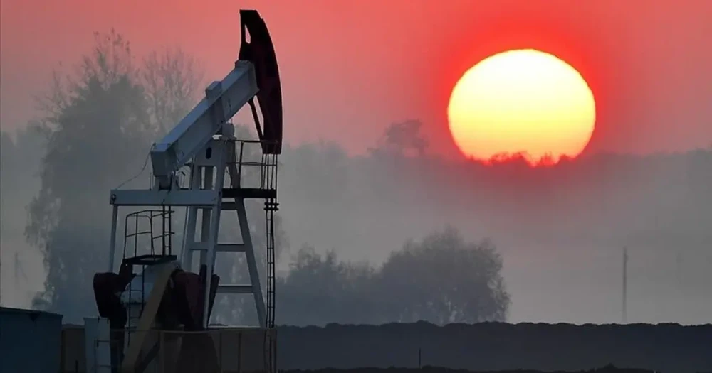 Petrolde Tansiyon Yükseliyor: ABD-İran Gerilimi Fiyatları Etkiliyor