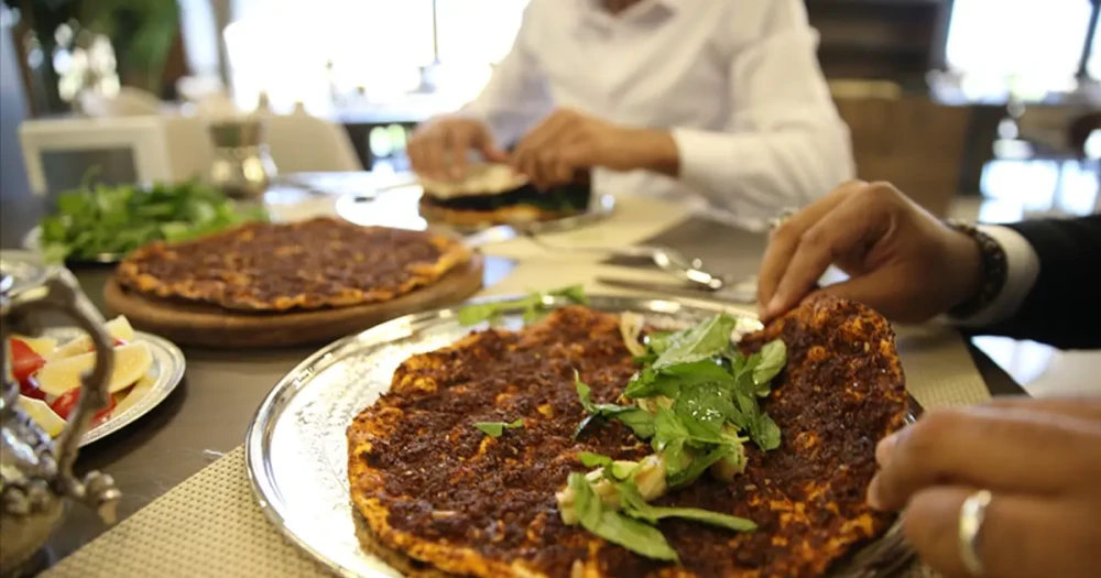 Lahmacun Fiyatları Cep Yakıyor: Enflasyonu Geride Bırakan Zamlar Vatandaşı Vurdu