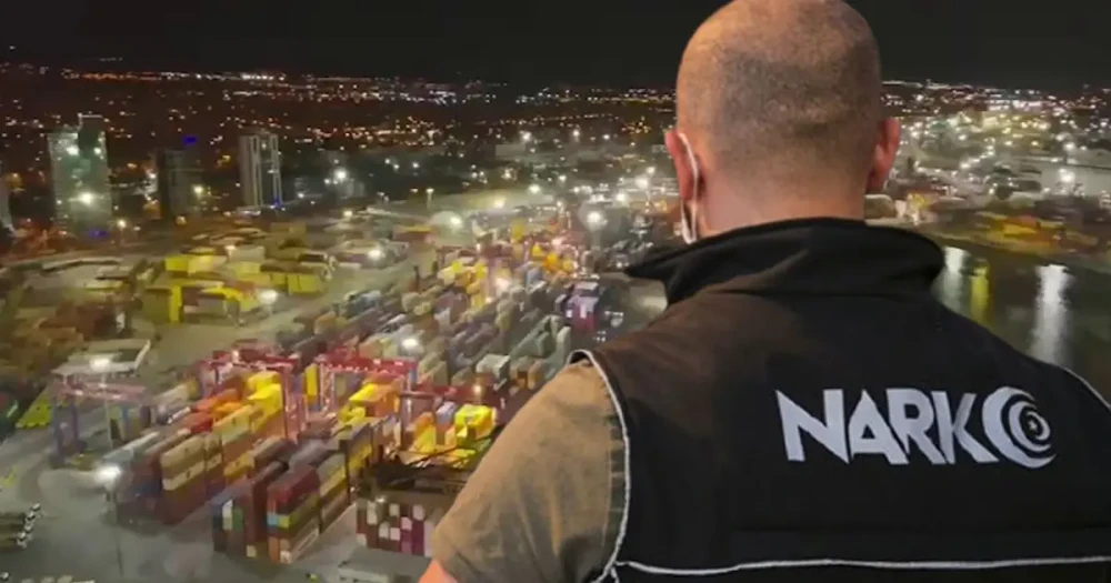 Mersin Limanı'nda Nefes Kesen Operasyon: Yer Fıstığı Kasalarında Gizlenen Uyuşturucu Ele Geçirildi