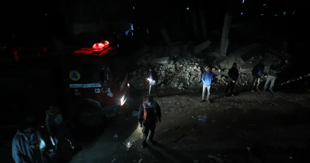 İsrail Ateşkes İddialarına Rağmen Gazze'de Katliamlarına Devam Ediyor