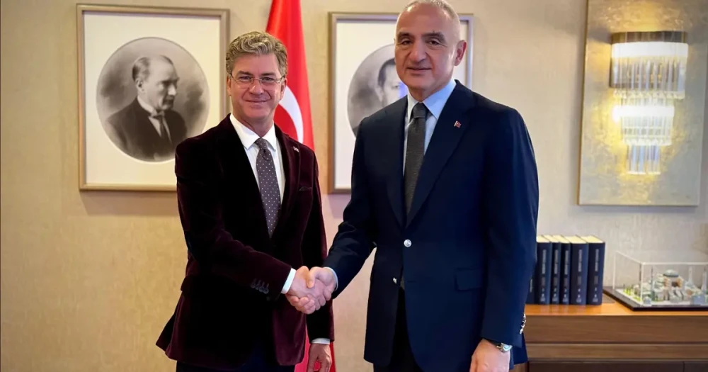 Devlet Opera ve Balesi'nde Genel Müdür Değişikliği: Tan Sağtürk Yeni Görevine Başlıyor