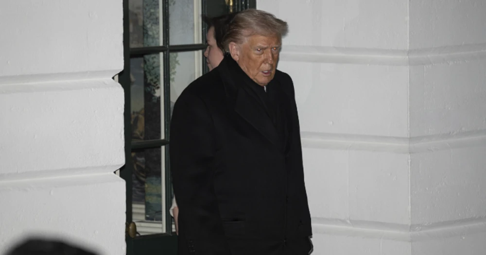 Trump'ın Uçağında Elektrik Arızası: Davos Yolculuğu Aksadı
