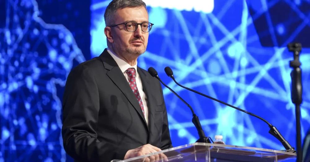 İletişim Başkanı Burhanettin Duran: Dijital Zorbalık ve Zararlı İçeriklerden Rahatsızız