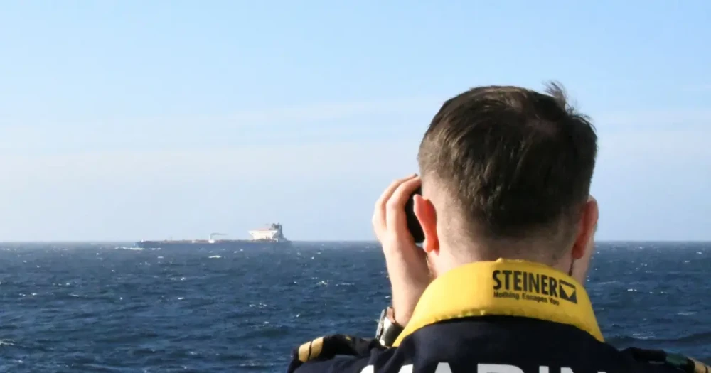 Fransa, Akdeniz'de Rus Petrol Tankerine Operasyon Düzenledi