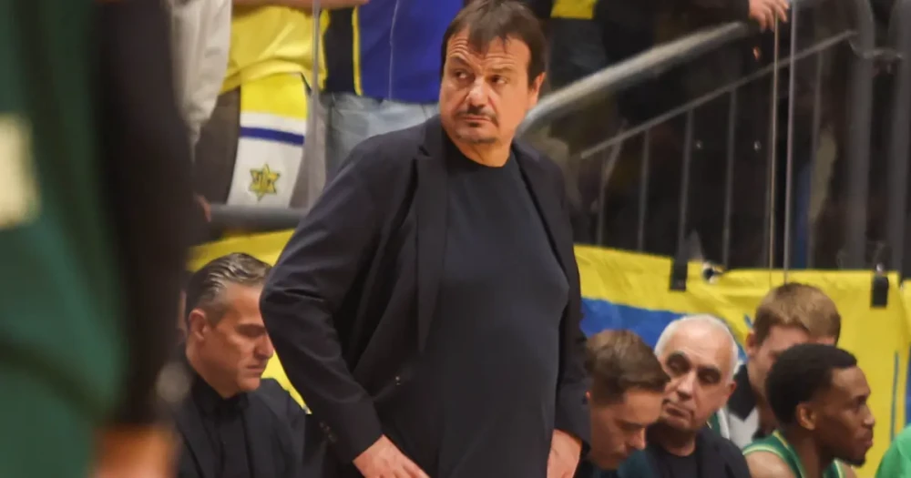Ergin Ataman'a İsrailli Taraftarlardan Küfürlü Tepki: Soyunma Odası Önünde Beklediler