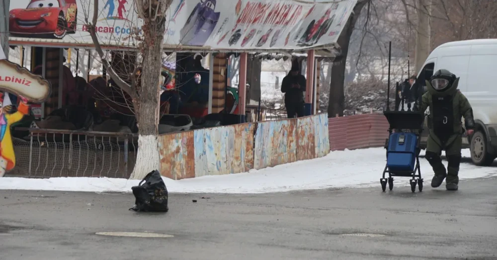 Sokak Ortasında Bomba Paniği: Ekipler Harekete Geçti