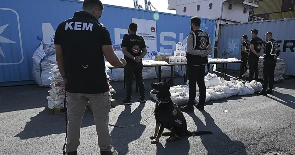 Zehir Tacirlerine Darbe: Milyarlık Uyuşturucu Ele Geçirildi